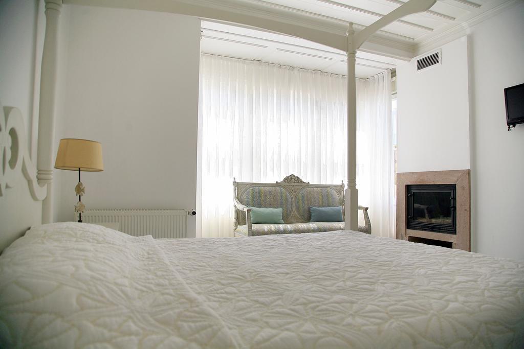 Gule Cunda Hotel ไอวาลิค ภายนอก รูปภาพ