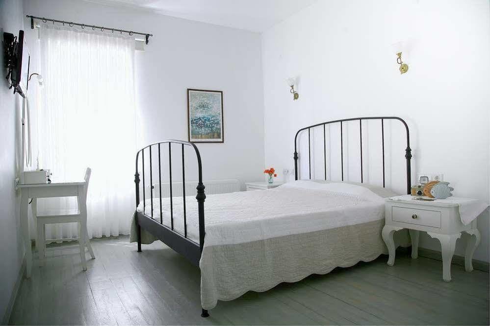 Gule Cunda Hotel ไอวาลิค ภายนอก รูปภาพ