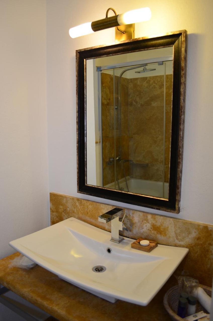 Gule Cunda Hotel ไอวาลิค ภายนอก รูปภาพ